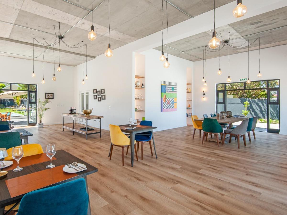 Glow Boutique Suites & Guesthouse Hermanus Bagian luar foto
