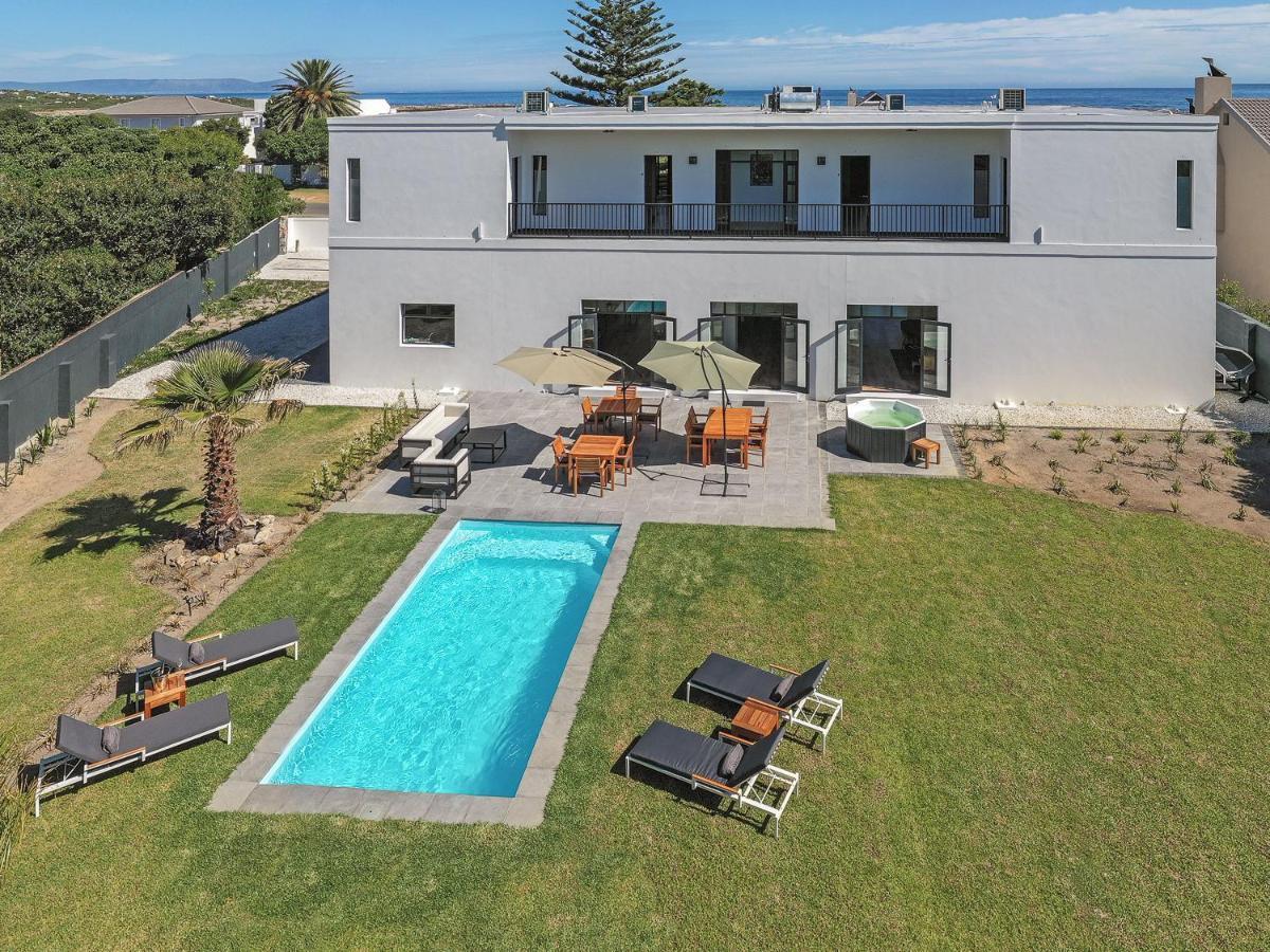 Glow Boutique Suites & Guesthouse Hermanus Bagian luar foto